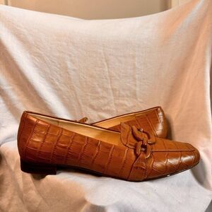 Elegant Tan Loafers | Alex Marie | 6.5 (US)